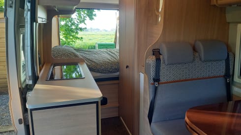 4p camper bus automatic from 2021
