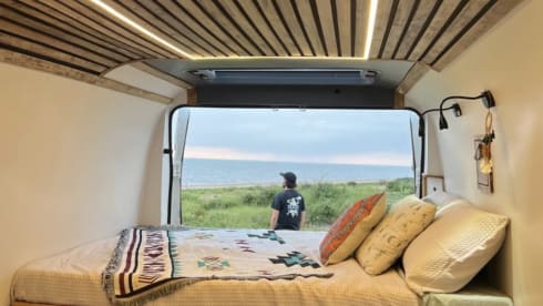 Zink outdoors  – 3 berth quirky camper 