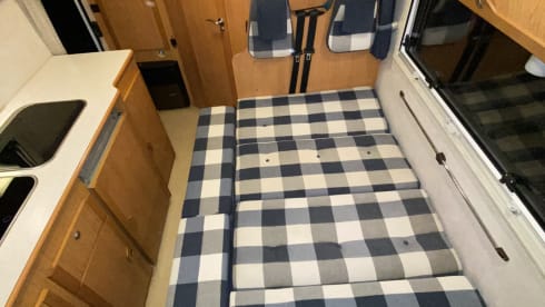 Nita – Small Super Cozy Motorhome