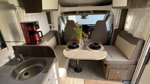 ZENMOBIEL – Neuer Camper Benimar Cocoon 468 in Top-Zustand!!! 