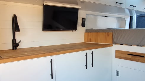 Brody – Superb 2 Berth Campervan with full size double bed and shower