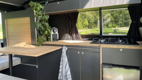4p Volkswagen campervan from 2004