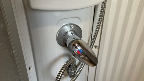 Coco  – 6 person family camper with air conditioning