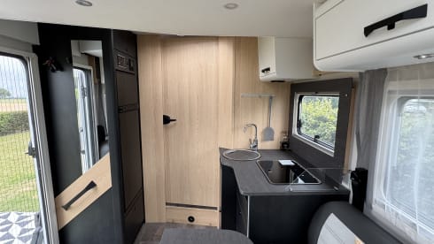 4p Sunlight semi-intégré à partir de 2025