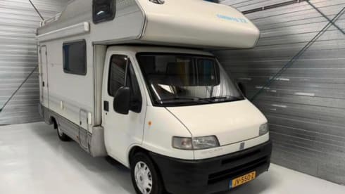 Rickie  – 5p Rimor alcove from 2000
