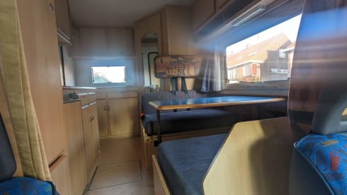 Dacha op wielen – 4p Eura Mobil alcove from 2000