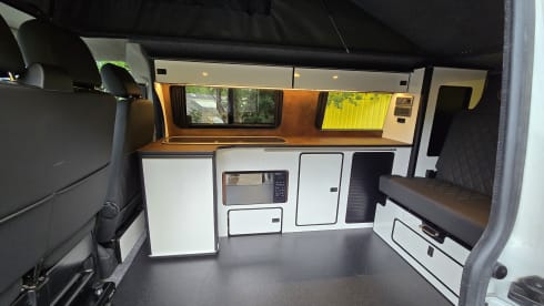 Busbie – 5 berth Volkswagen campervan from 2016