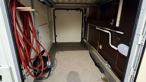 OK camper – 4p McLouis semi-integrated uit 2022