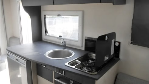 Sheddie – Luxury Motorhome With Solar Power