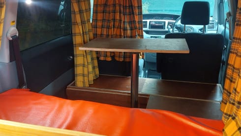 Dizzy – super cosy  - automatic campervan. price  includes insurance !