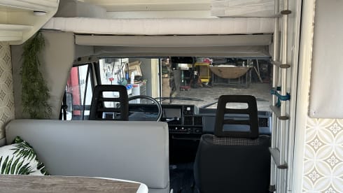 Ouwe Beer – The 'Old Bear' cozy compact camper.