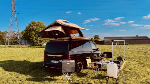 The VANtastic V – 4p Mercedes-Benz rooftop from 2019