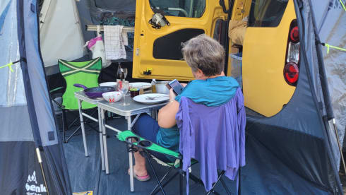 Postbusje – Sympathetic micro camper