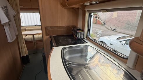 Cabine Swift à 6 couchages avec alcôve, modèle 2003