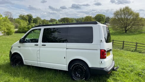 Tour Bus – 4 berth Volkswagen campervan from 2017