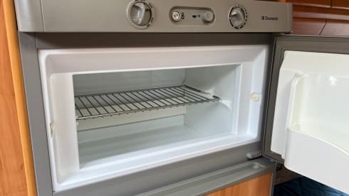 Fiat adriatik 650SL Coral met vast bed 4 persoons