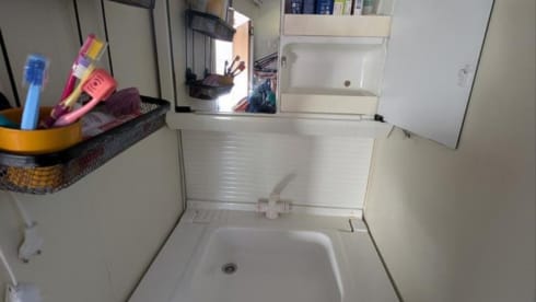Freddy-van  – Comfortabel and spacious Iveco overcab motorhome for rent