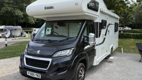 Our Molly – 6 berth Peugeot alcove from 2015