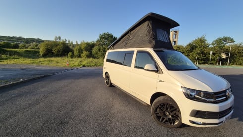 4 berth Volkswagen campervan from 2017