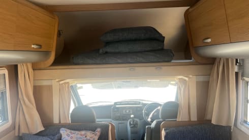 6 berth ford rimor koala