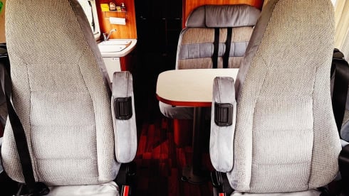 Experience our fully equipped Hymer Integrated. (Extra discount, see below)