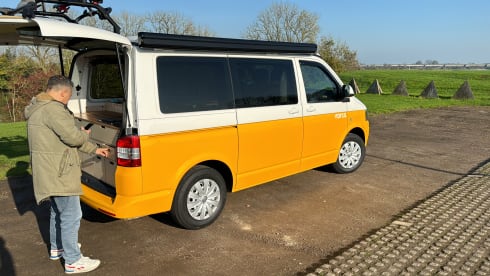 Ventje_CamperBuddy – Ventje_Camperbuddy-Camper Ventje-Luxury VW T5 automatic - new!