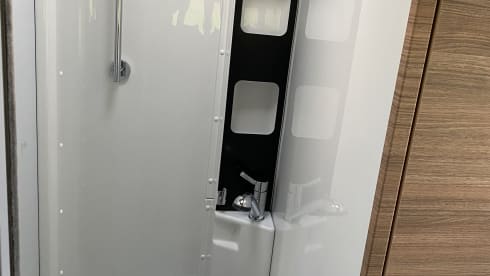 Saint Tropez – 4p Weinsberg teilintegriert ab 2023