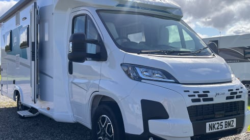 Eve – 2025, luxury 5 berth motorhome 