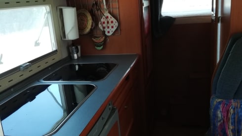 Jhonny Lucky - The lucky camper!