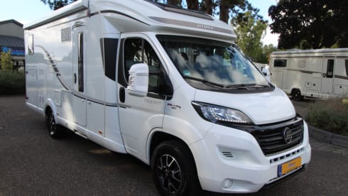 Luxe 4-Persoons Camper – Comfortabel & Zorgeloos Op Avontuur!  – 4p Fiat semi-integrated uit 2019