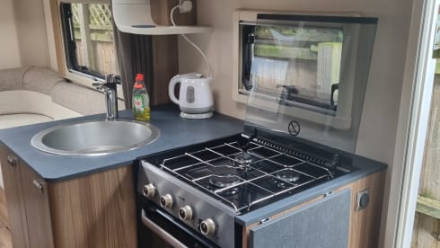 Jemima – 5 Berth Swift Escape 674 Motorhome (2021)