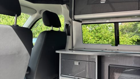 Bessie  – 4 berth Volkswagen campervan from 2022