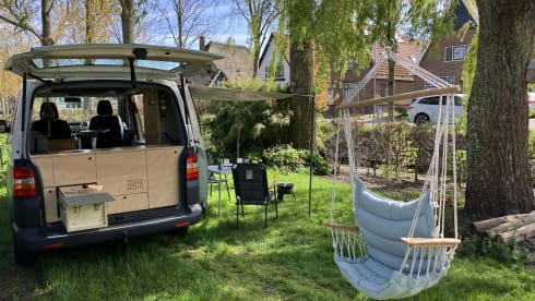 Experience adventures with Jip! 2p VW camper bus