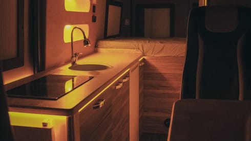 Peugeot Boxer 2016 Euro 6 fully equipped off-grid camper