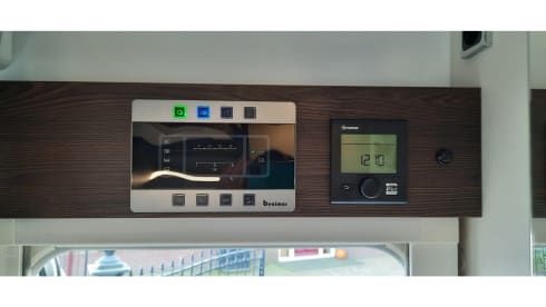 Benimar 2021 – Luxury 4 person camper, 2021 with 170 hp powerful engine!