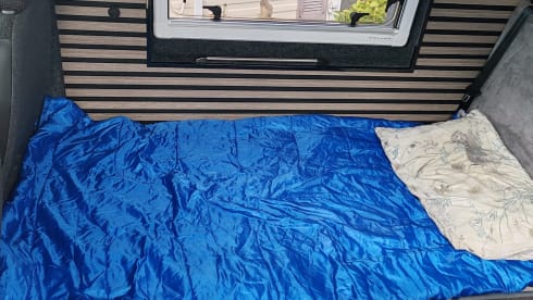 Valerie – Luxury 5 Birth Camper