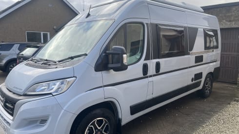 Exped – 4 berth 2023 Autotrail Expedition 67 with Pop Top