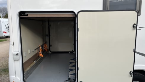 4p McLouis semi-integrated from 2014