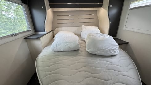 Chanson! – Beautiful Chausson 788 from 2021. Completely complete!