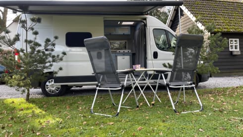 juul – super nice self-built 2p Peugeot Boxer camper bus from 2014 euro 5