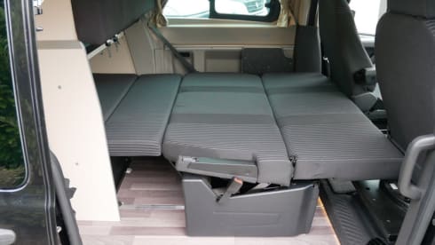 Ford Nugget – 2-4p Ford Nugget Westfalia with pop-up roof from 2015