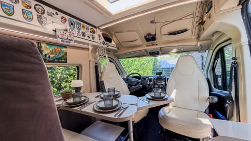 Freddy – Freddy | 4p adventure camper • compact, compleet & off-grid.