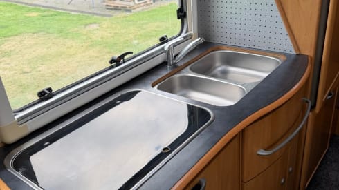 6p Hymer integrated uit 2001
