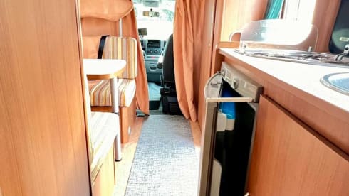 6 seater camper with motorcycle rack