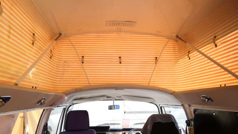 BarnaBus – T2 CamperVan Hire