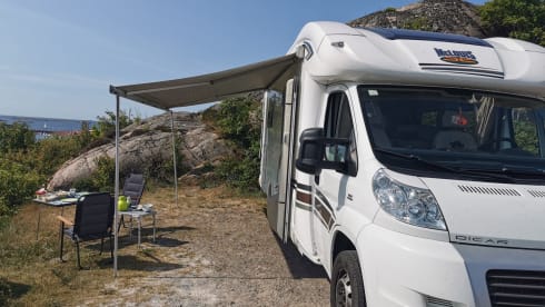 Droom op wielen! -Luxe camper met grote leefruimte!