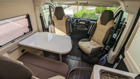 Gigi – Camper Van Motorhome Koblenz