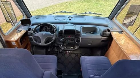 Complete spacious camper Fiat Ducato Mirage 6 persons