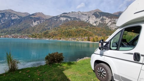 Luxurious spacious 5 person Adria Matrix 680 SP