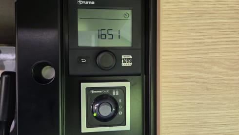 Hymer Yellowstone '24 - Automatic with tow bar 3T